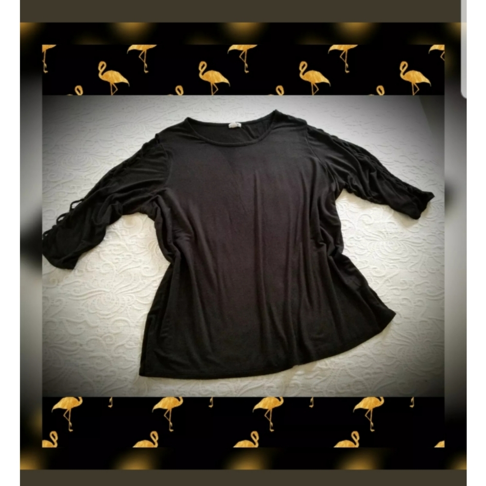 2X plus Size pullover stretch top lattice sleeves